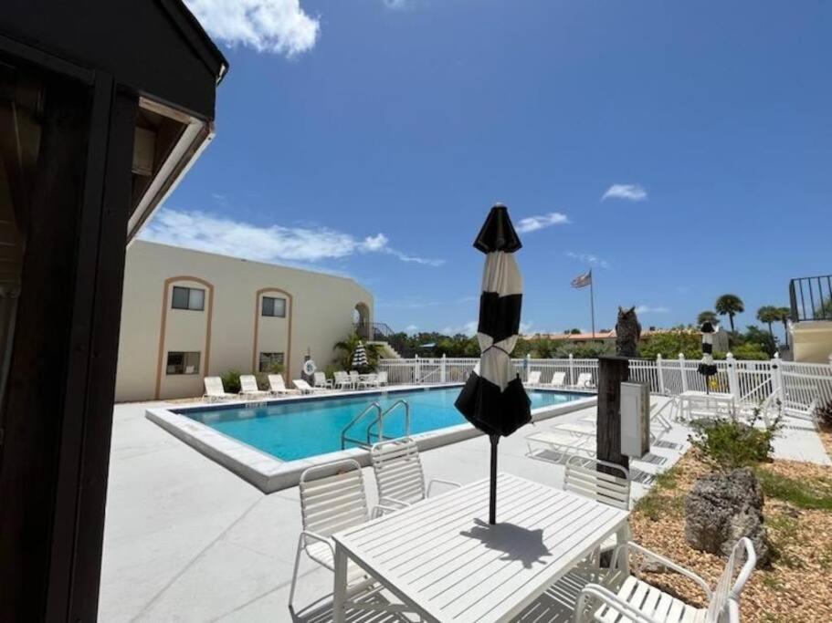 New Condo! Just 15 Min To Ft Myers And Sanibel Beach! Great Location!! Fort Myers Exterior photo